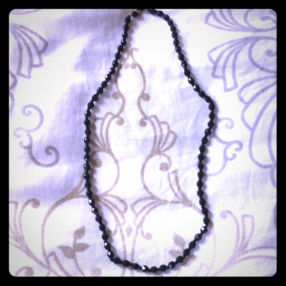 Vintage glass bead necklace 12in